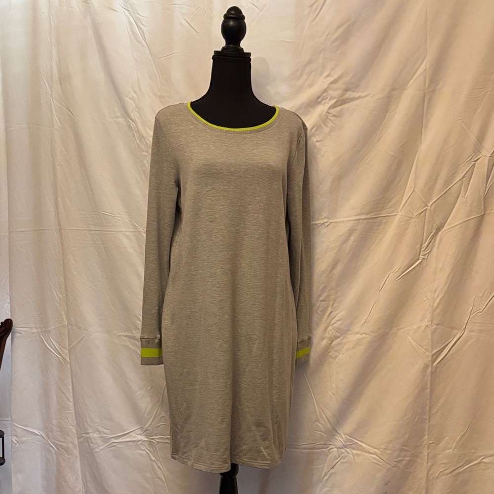 Elegant Gray Long Sleeve Dress with Green Accents